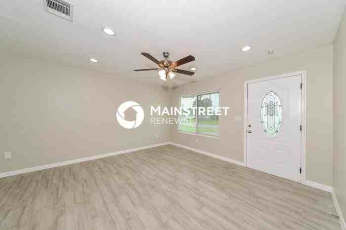 5835 Spearman Cir - Photo 3 of 16