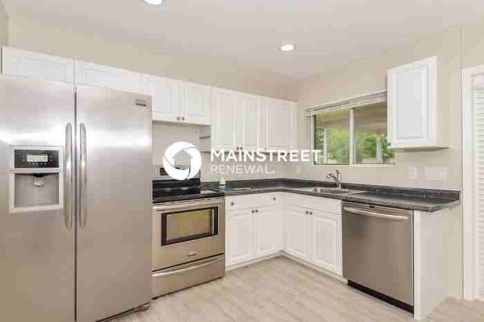 5835 Spearman Cir - Photo 5 of 16