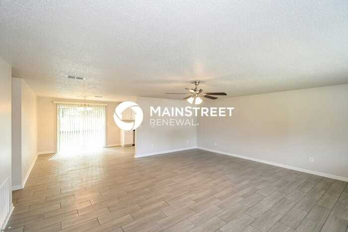 2771 Winchester Ave - Photo 3 of 16