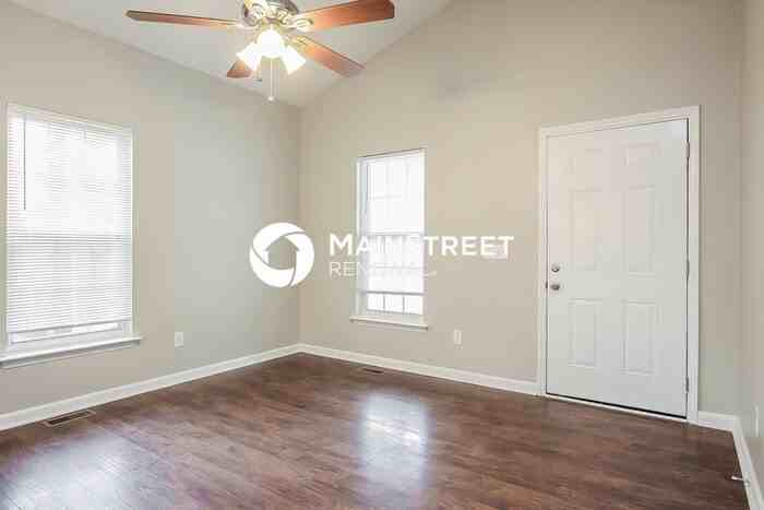 215 Ruby Ridge Rd - Photo 4 of 16