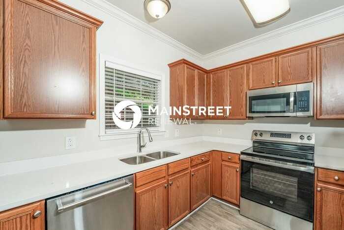 291 Springdale Dr - Photo 6 of 16