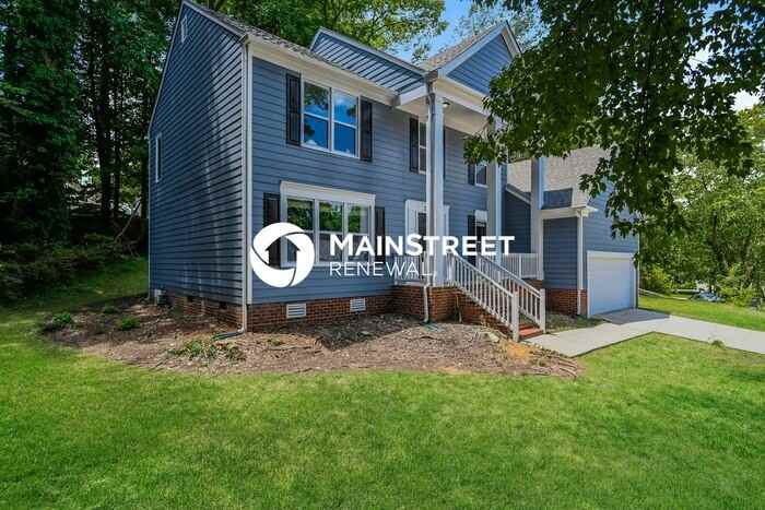 7219 Kinsmore Ln - Photo 2 of 17