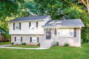 featured image of 432 Fairgreen Dr