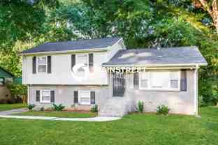 432 Fairgreen Dr - Photo 1 of 1
