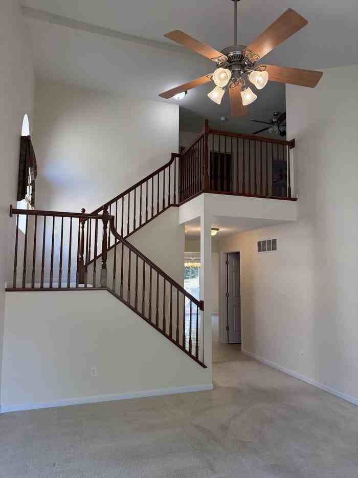1733 Prestshire Dr - Photo 2 of 18