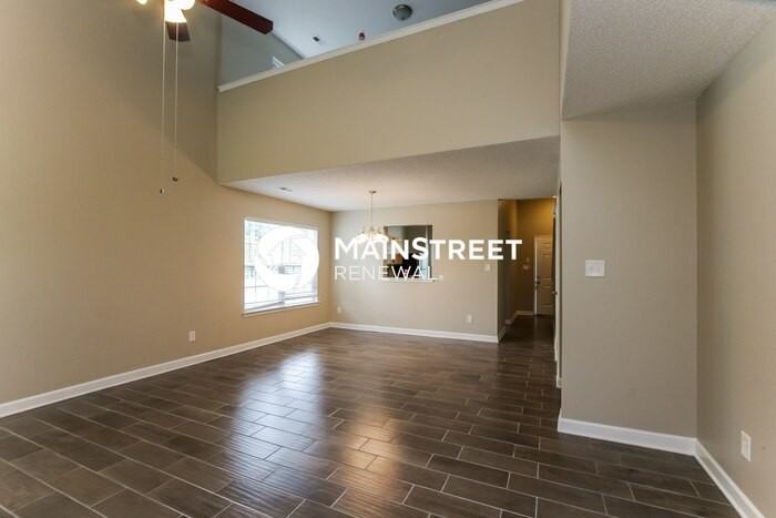 4700 Capstone Dr - Photo 4 of 17