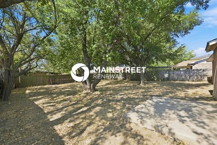 208 Nettletree St - Photo 7 of 17