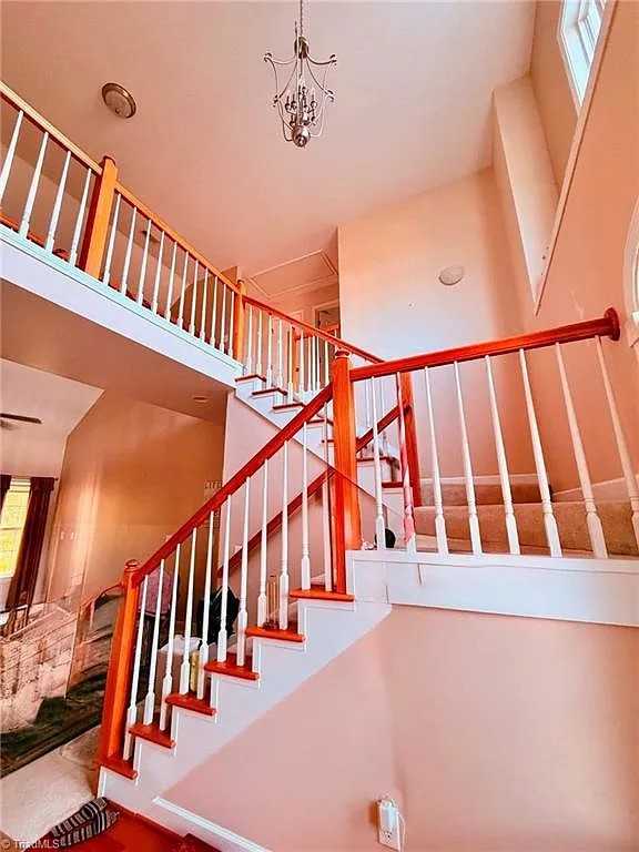 215 Clubmoss Way - Photo 7 of 31