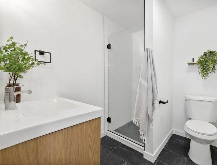 1505 W Casino Rd #11 - Photo 3 of 11