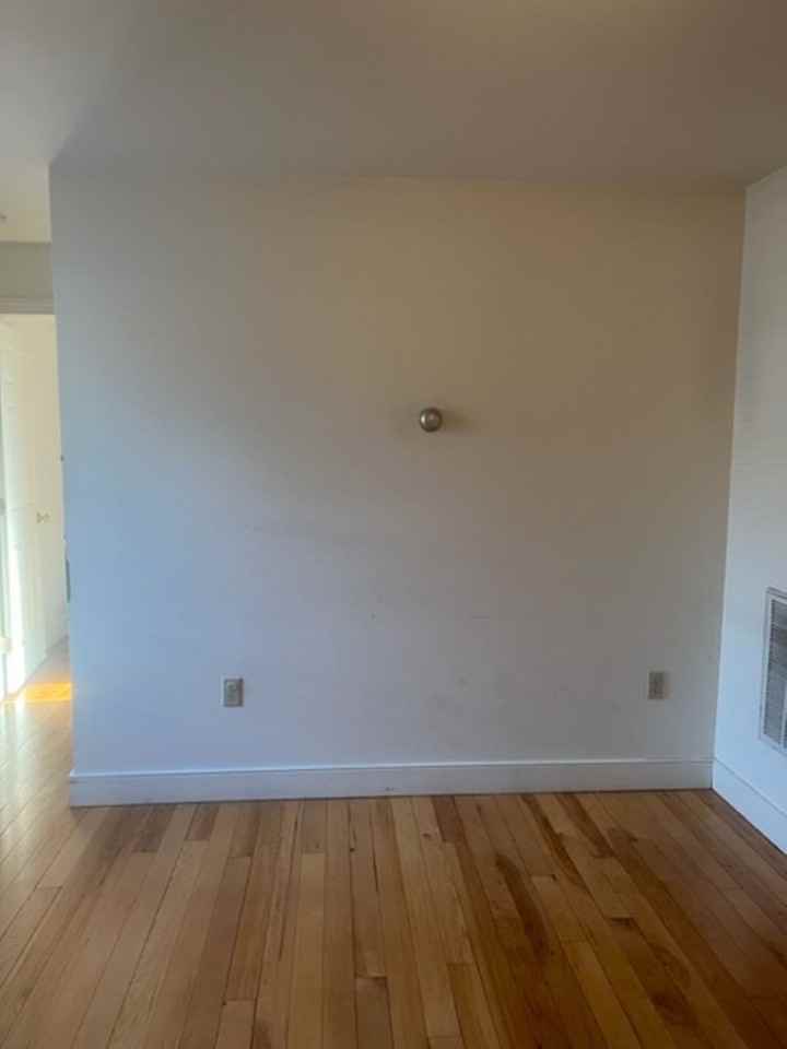 215 Taylor St - Photo 3 of 14