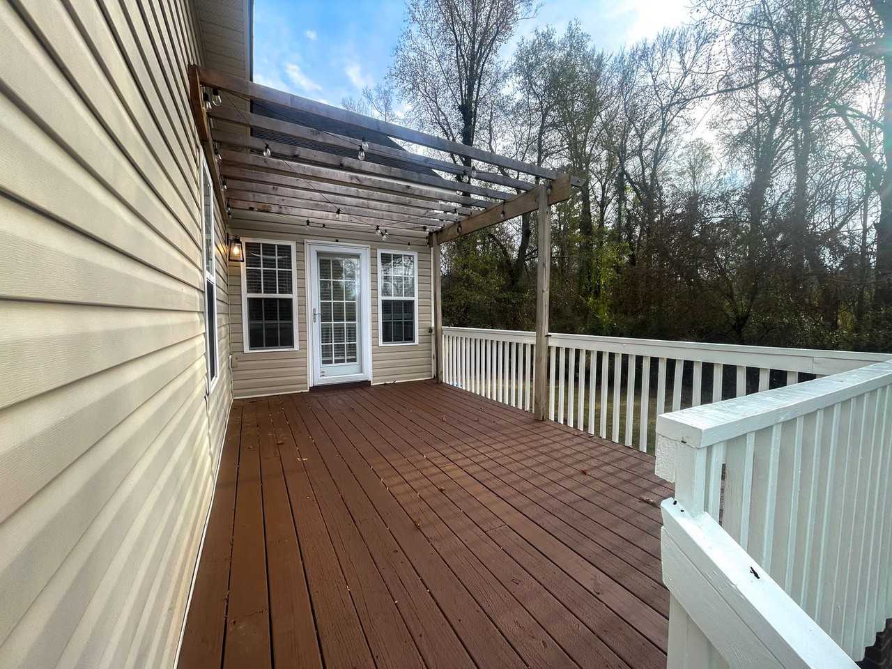 282 Braddock Dr - Photo 4 of 49