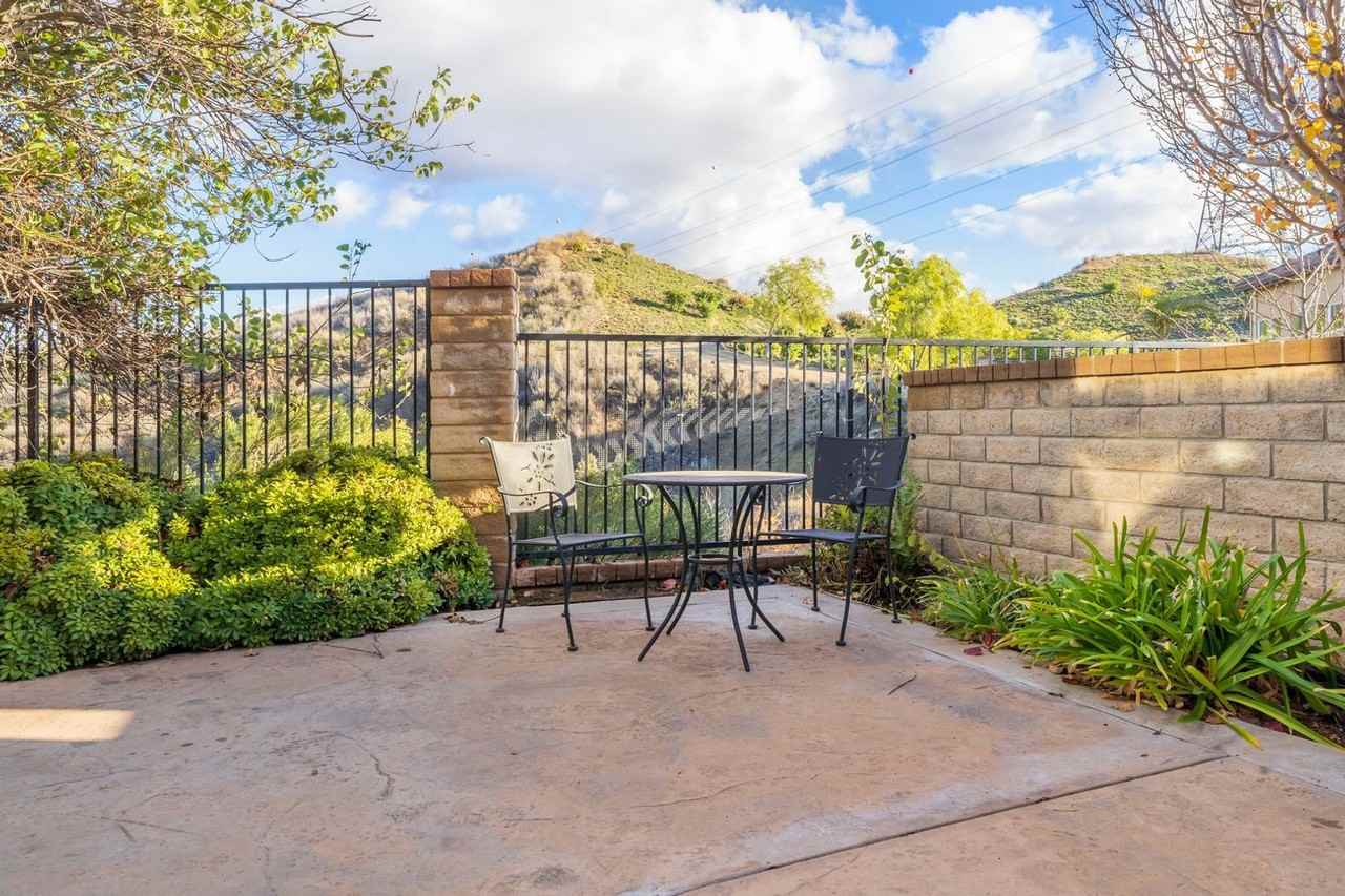 21603 Glen Canyon Pl - Photo 3 of 39