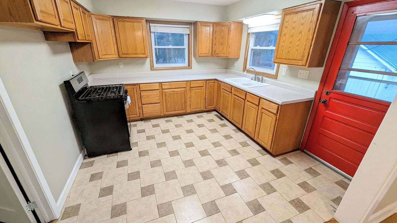 53 Sweetpea Ln - Photo 4 of 18