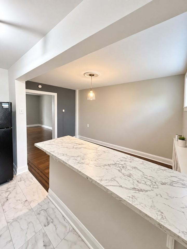 6744 Linmore Ave - Photo 5 of 21