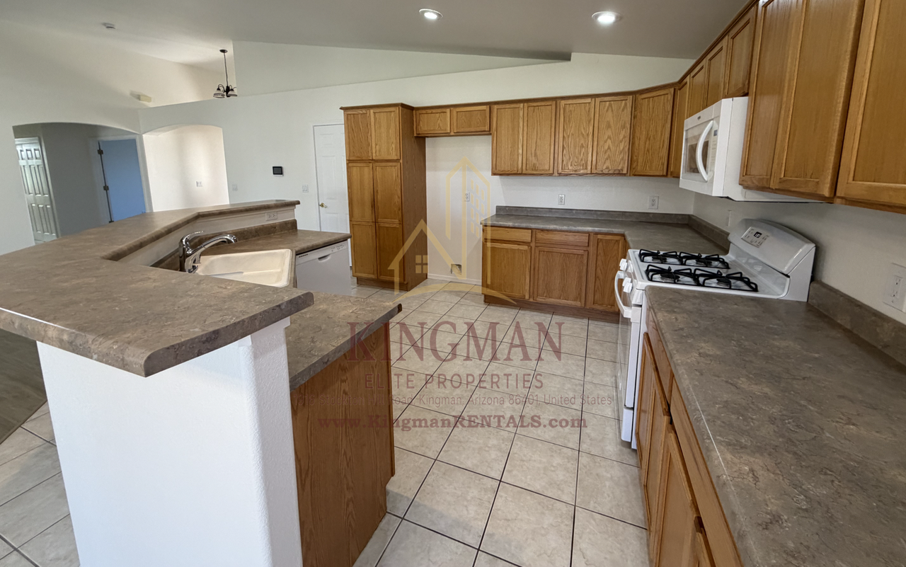 3973 E Packard Ave - Photo 6 of 19