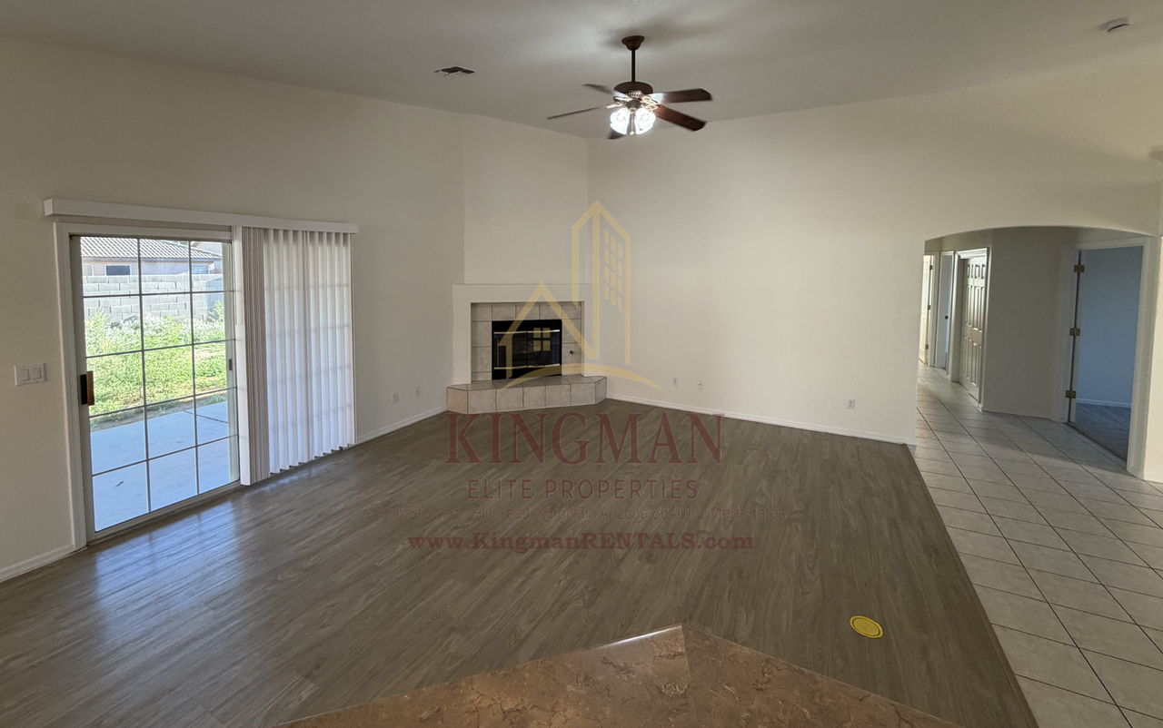 3973 E Packard Ave - Photo 7 of 19