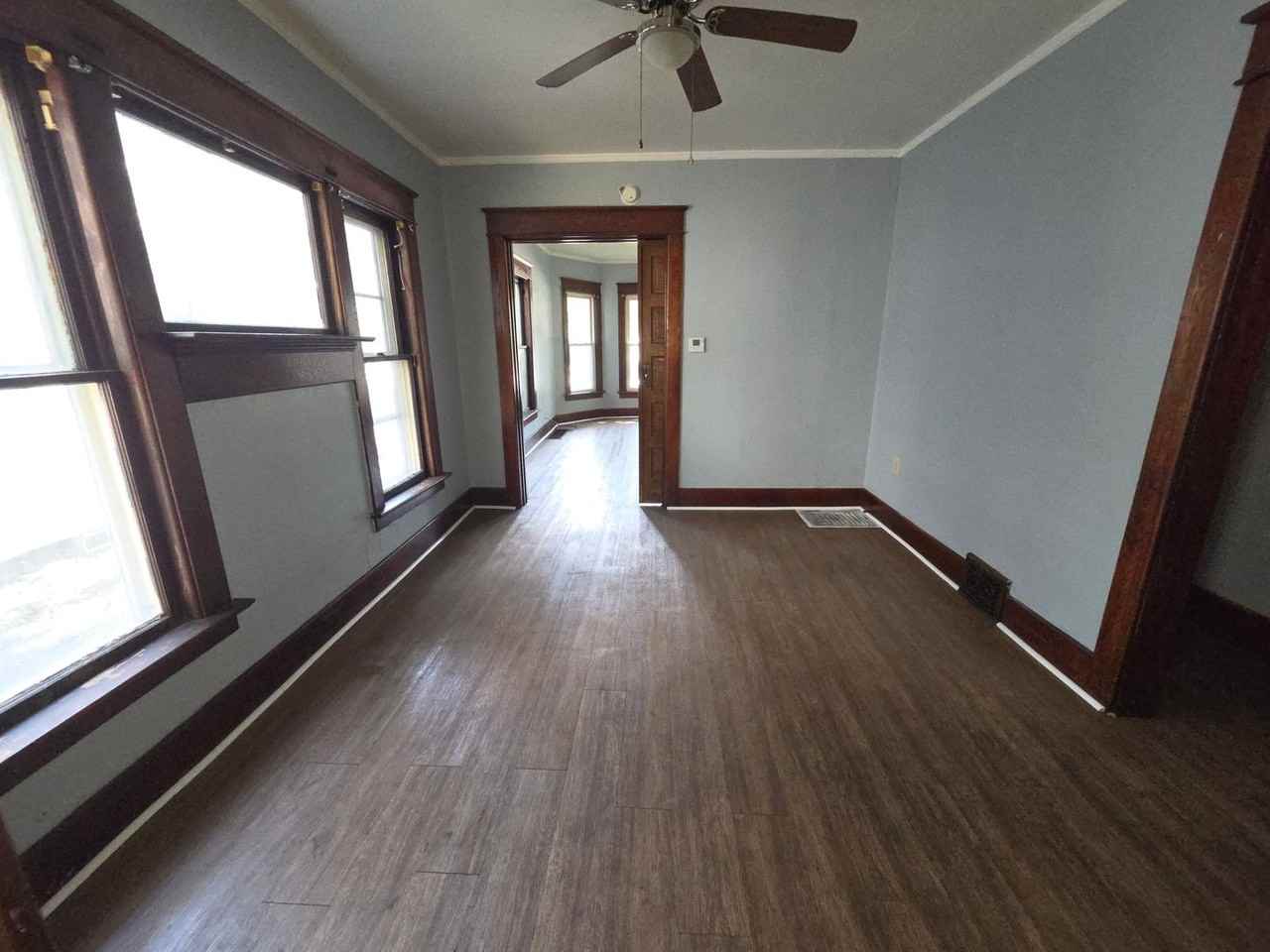 744 E 6th St - Photo 5 of 11
