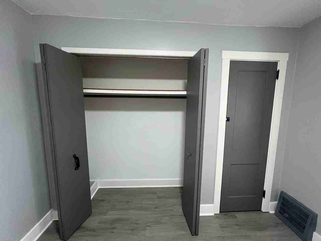 140 W Schwab Ave - Photo 5 of 9