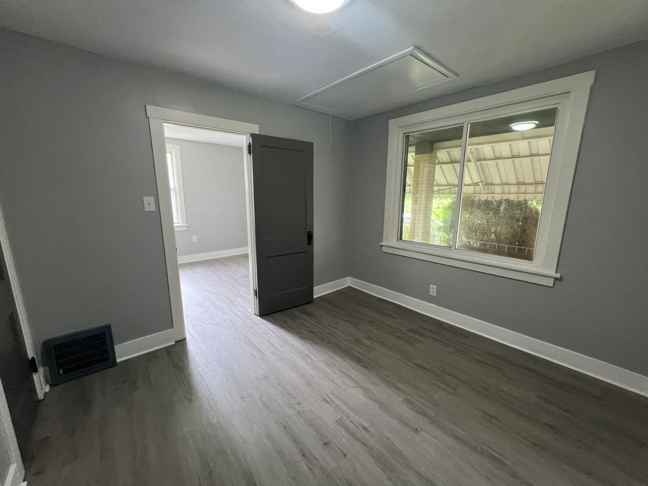140 W Schwab Ave - Photo 6 of 9