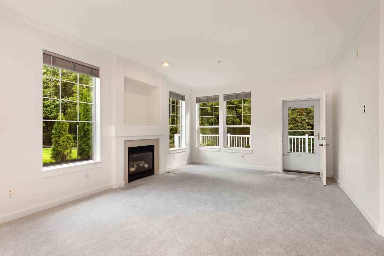 10630 221st Ln Ne - Photo 5 of 19