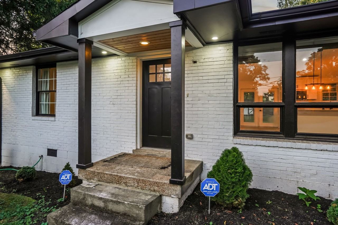 381 Blackman Rd - Photo 5 of 28