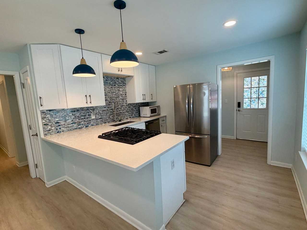 306 Florida St - Photo 5 of 18