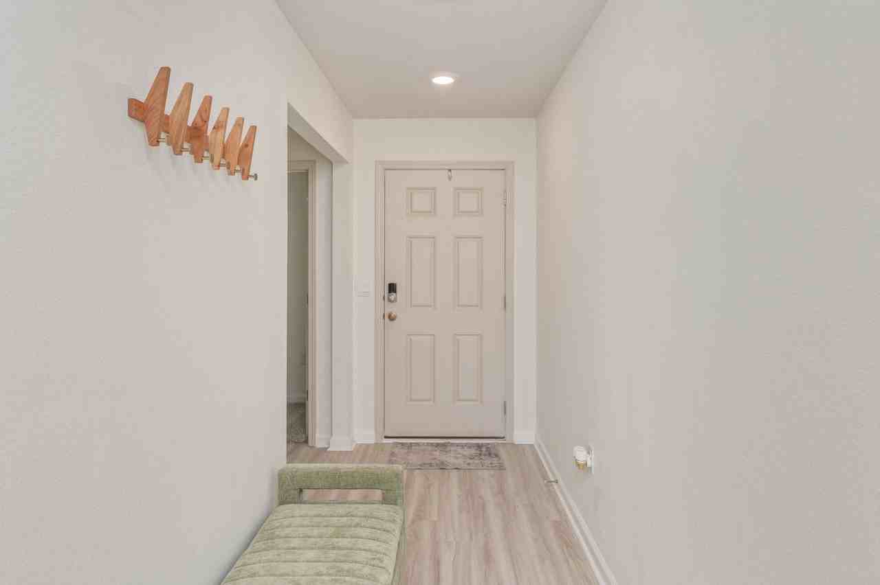 545 Mary Lou Way - Photo 6 of 41