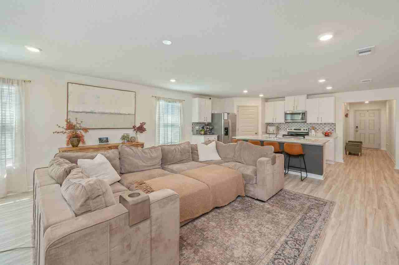 545 Mary Lou Way - Photo 7 of 41