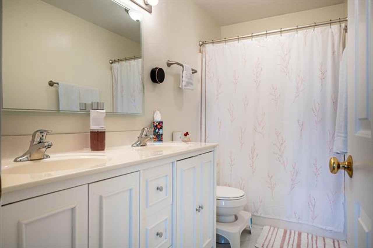 435 Majestic Dr - Photo 7 of 12