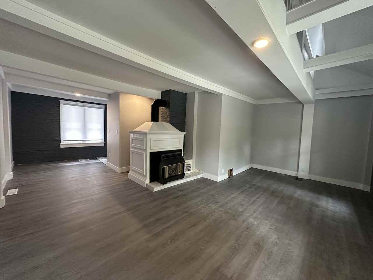 11801 102 Ave Nw - Photo 6 of 9