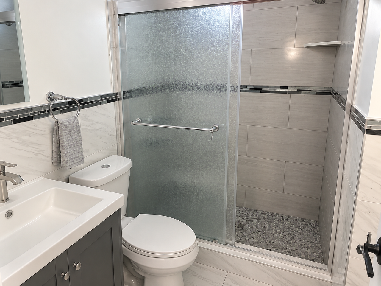 1302 7th St #2 - Photo 5 of 6