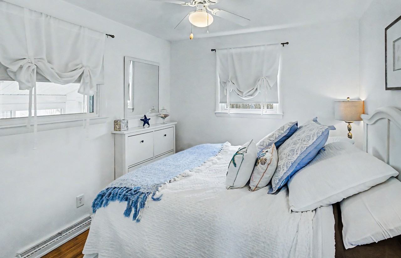 6 Almy Ave #NA - Photo 4 of 6