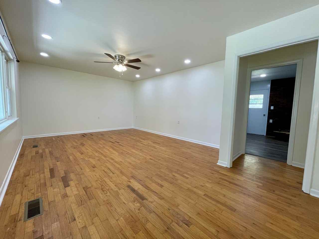 1804 Culpepper St Nw #NA - Photo 2 of 10