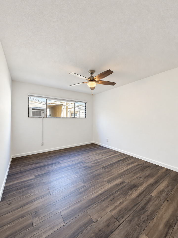 1845 Canyon Dr #7 - Photo 4 of 13
