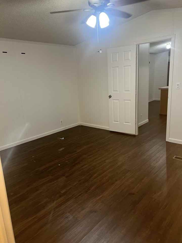 422 Tate Rd #26 - Photo 5 of 16
