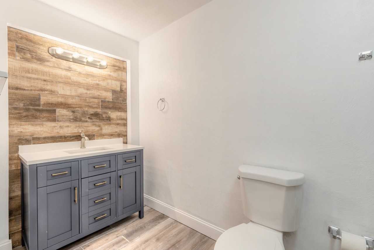 942 W Millard Ct #NA - Photo 5 of 20