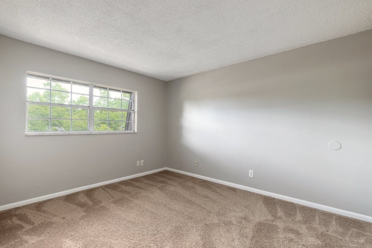 942 W Millard Ct #NA - Photo 7 of 20