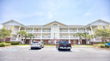 featured image of 6203 Catalina Dr #433