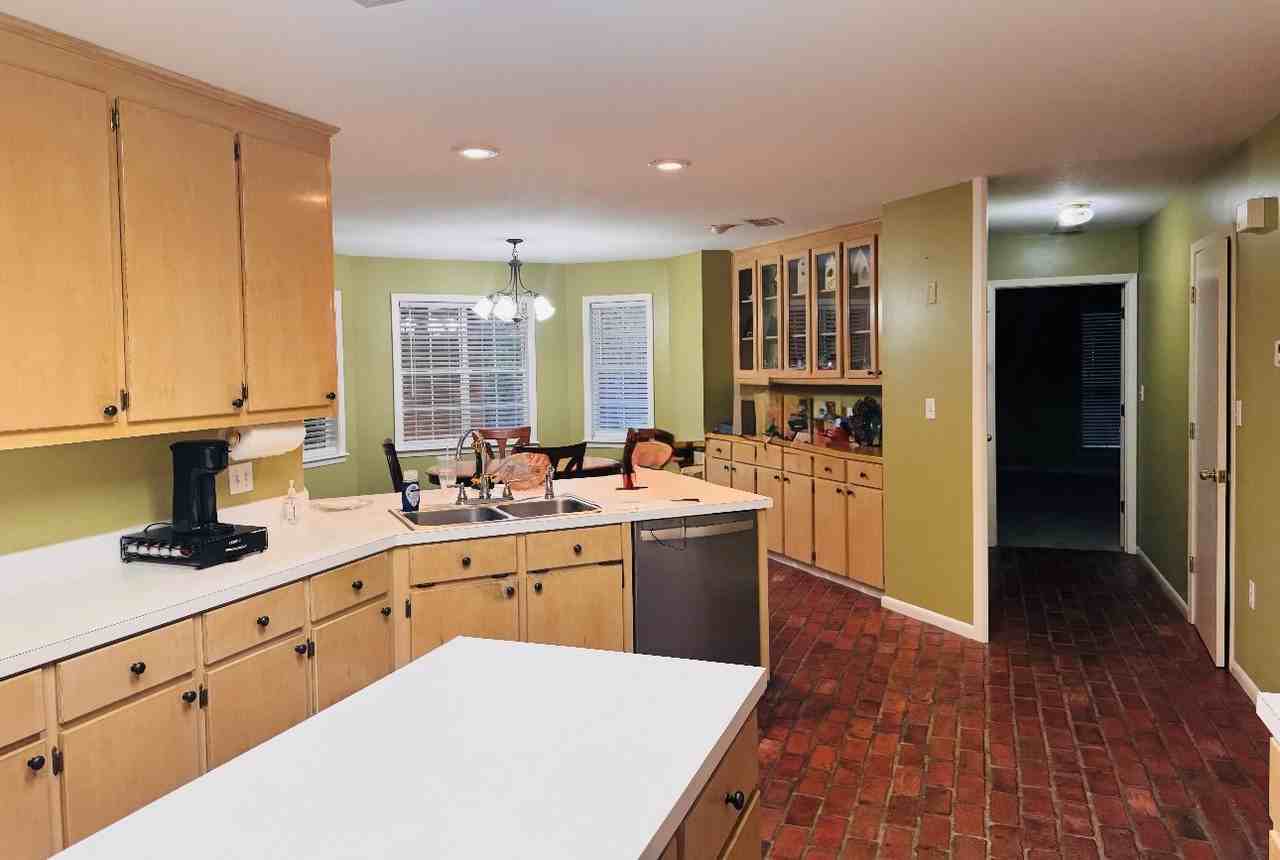 112 W Lakeside Dr #NA - Photo 5 of 12