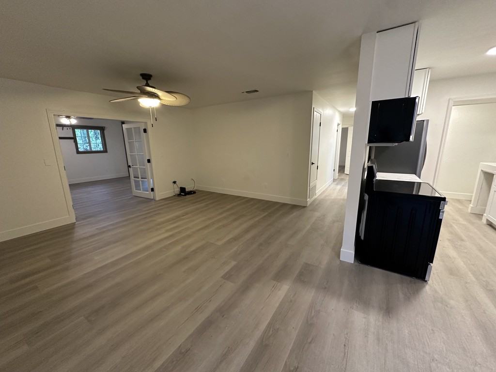 11332 Torrey Pines Dr #NA - Photo 5 of 23