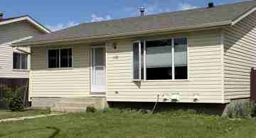 featured image of 172 Castledale Way Ne