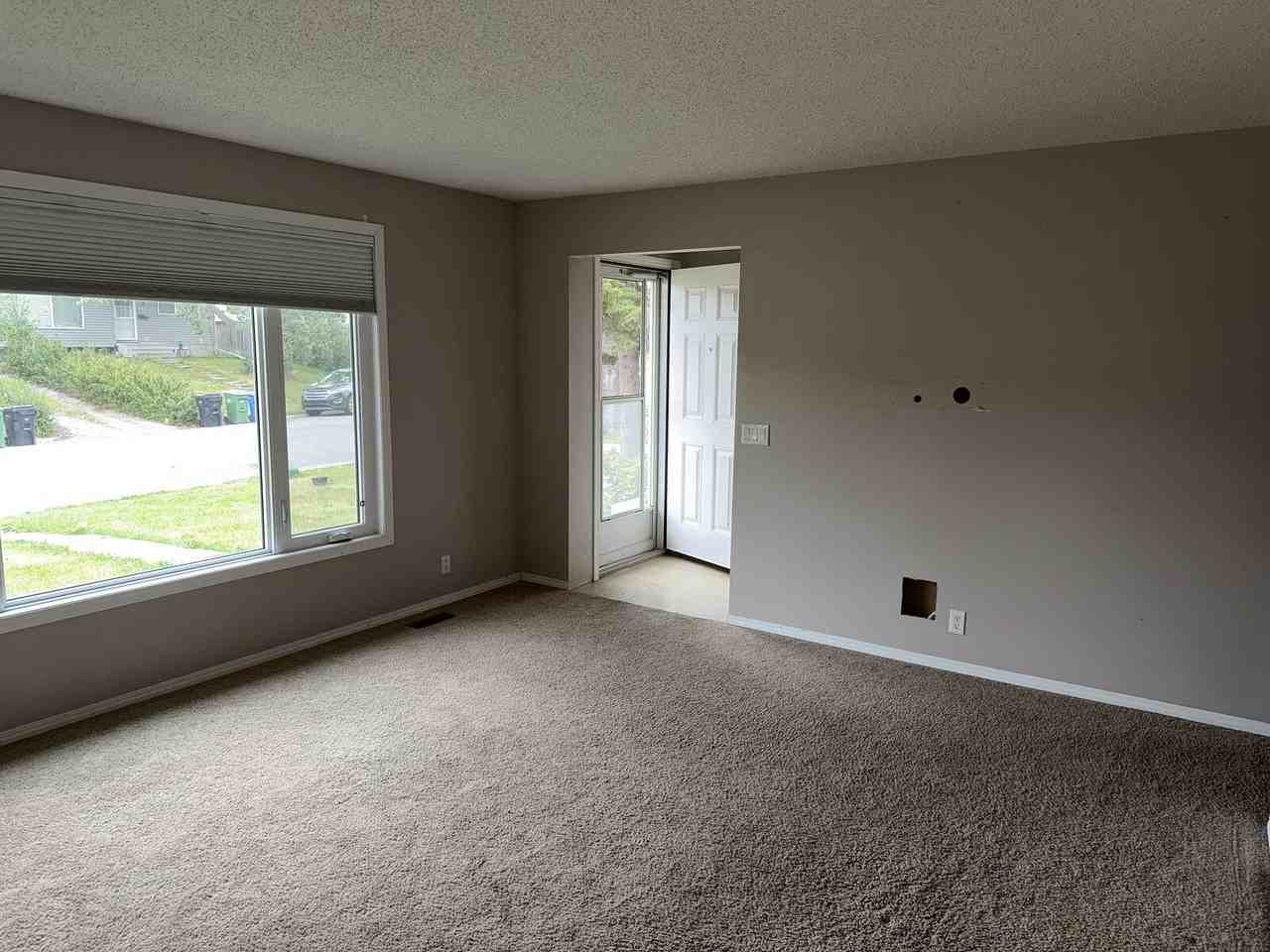 172 Castledale Way Ne - Photo 2 of 6