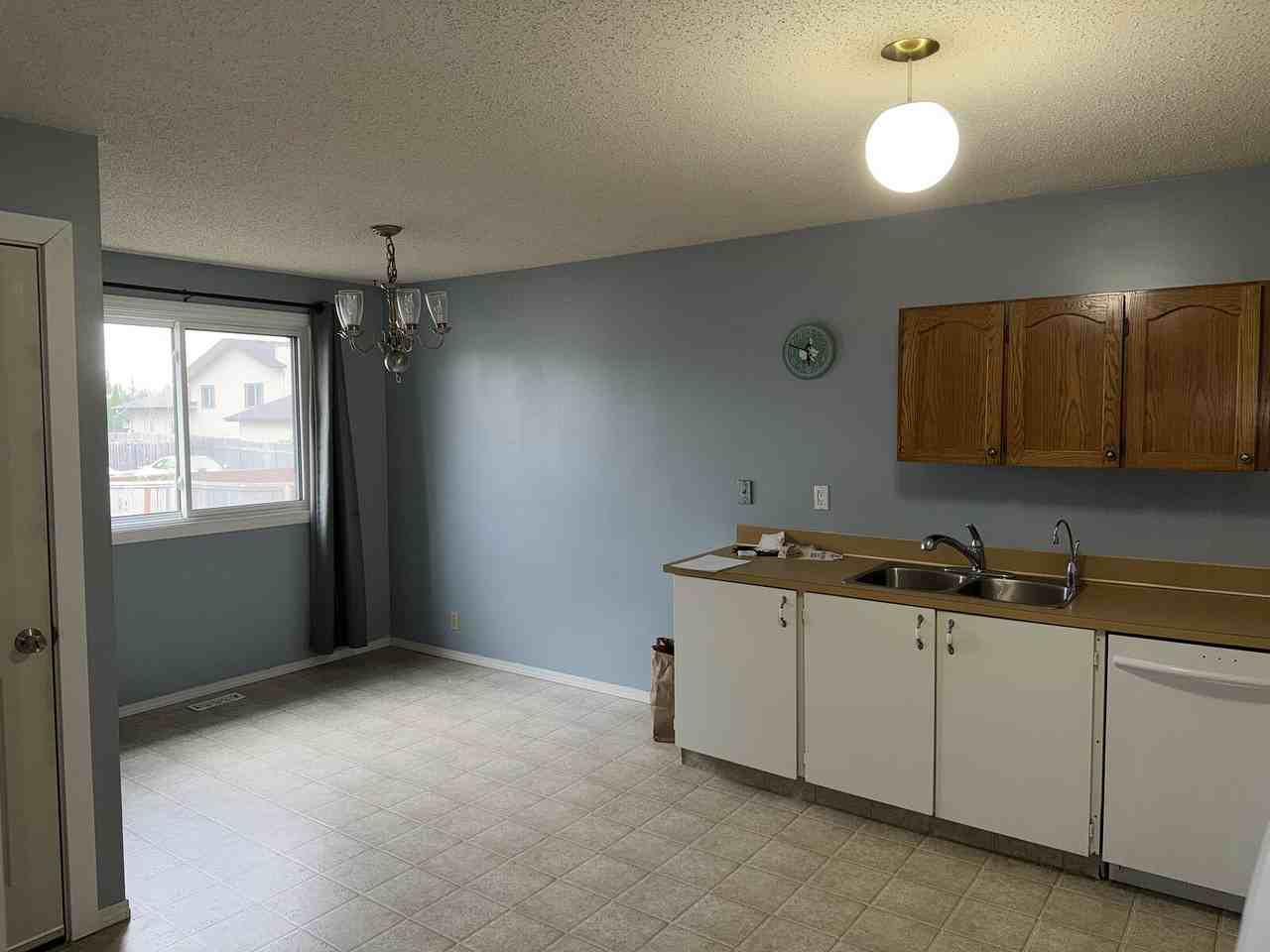 172 Castledale Way Ne - Photo 3 of 6