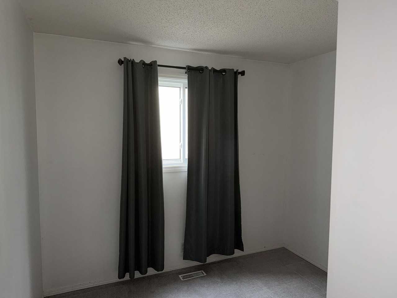 172 Castledale Way Ne - Photo 4 of 6