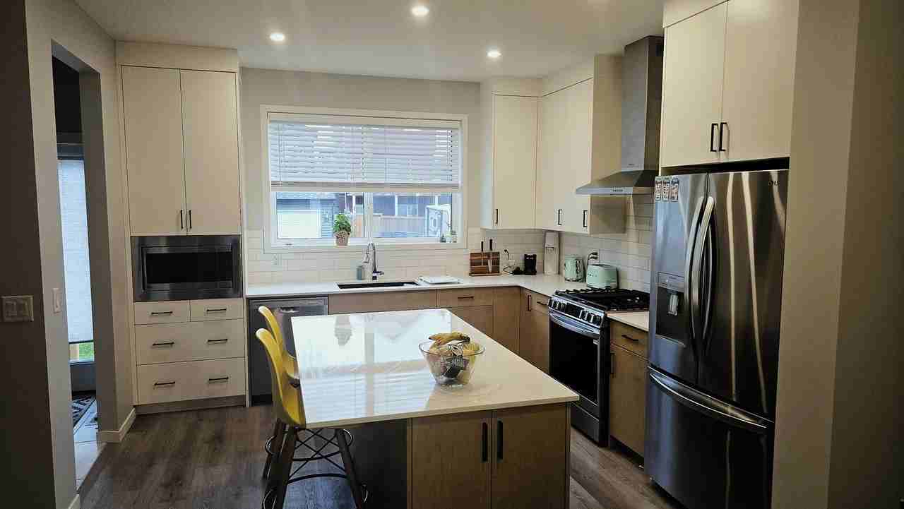 20 Royston Walk Nw - Photo 3 of 21
