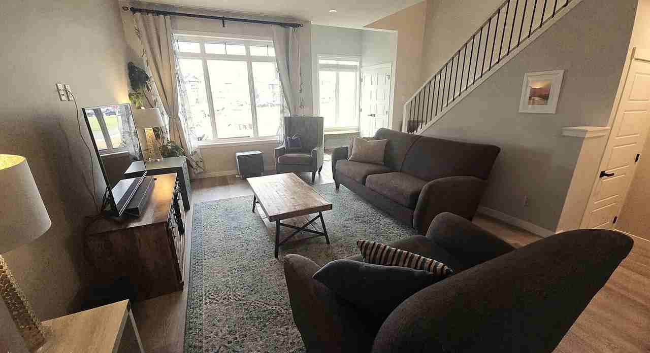 20 Royston Walk Nw - Photo 5 of 21