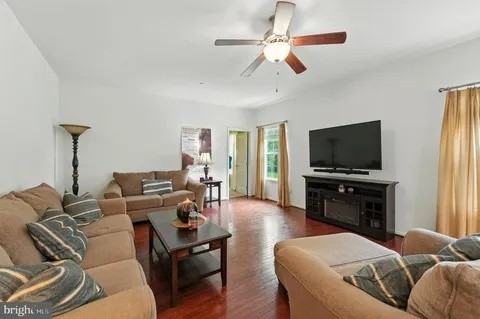 156 Thomas Jefferson Ter #NA - Photo 2 of 15
