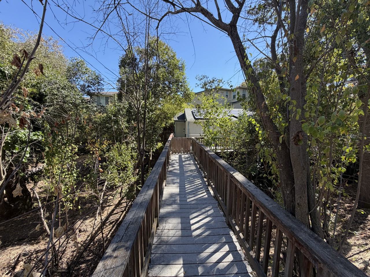 2303 Overlook Dr #NA - Photo 7 of 9