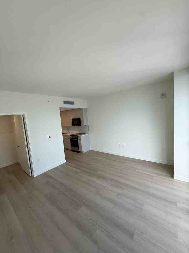 129 North Miami Avenue #S2 - Photo 3 of 8