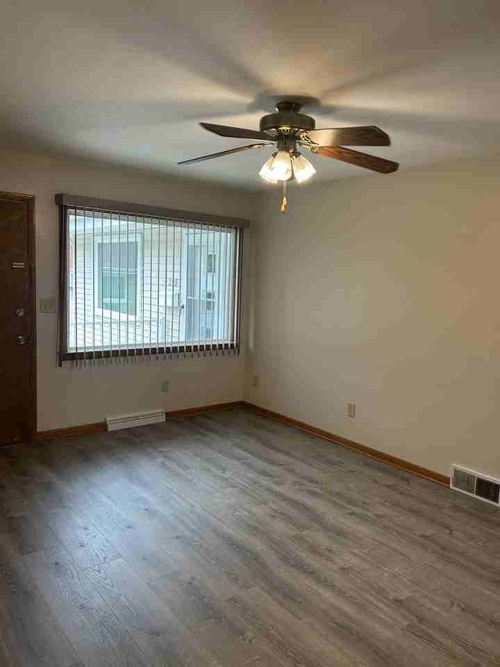 215 Spring St #215 - Photo 3 of 11